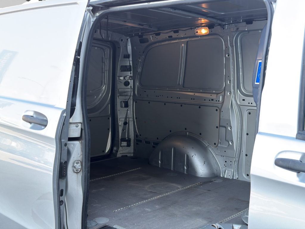 MERCEDES-BENZ Vito LONG 114CDI - 8