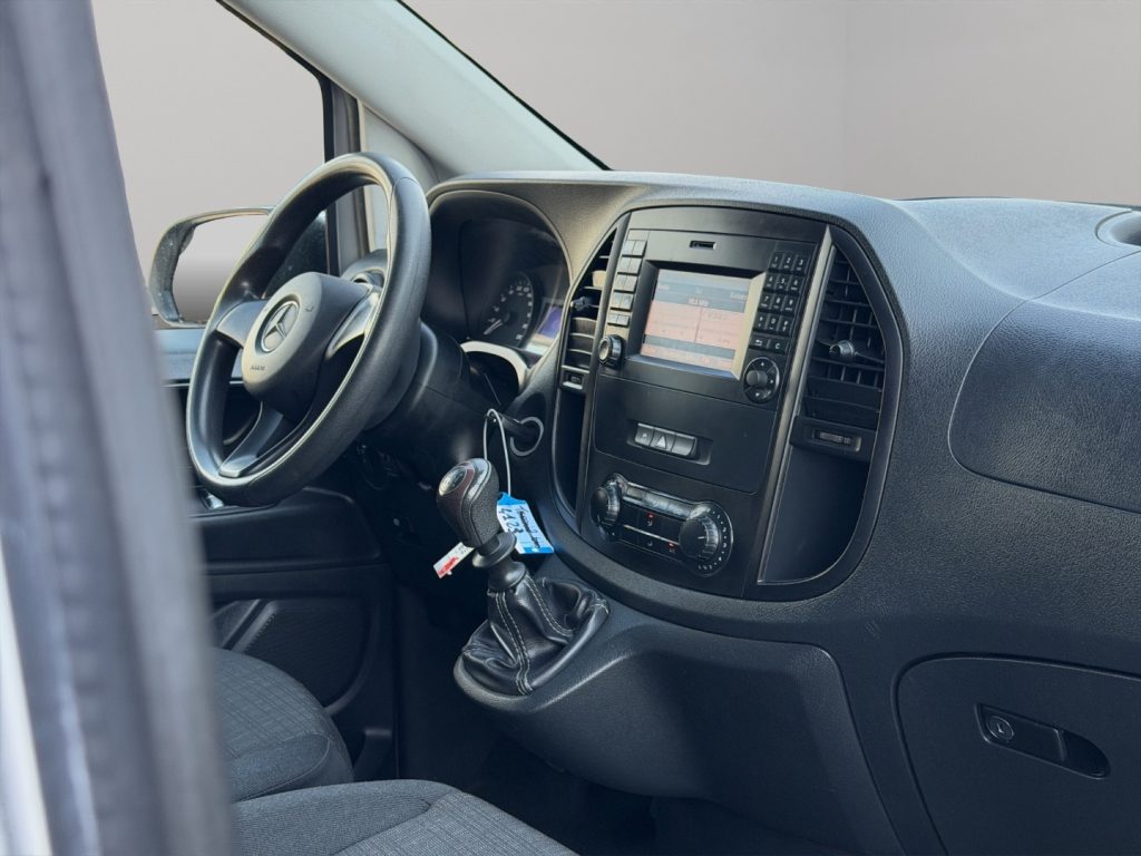 MERCEDES-BENZ Vito LONG 114CDI - 10