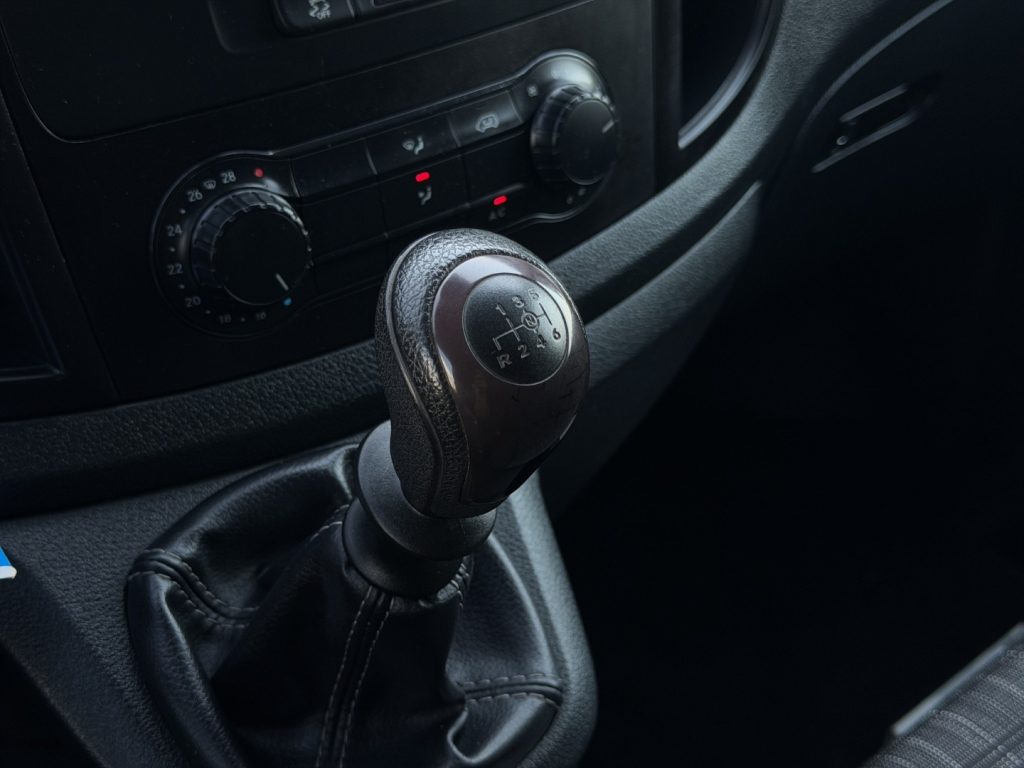 MERCEDES-BENZ Vito LONG 114CDI - 14