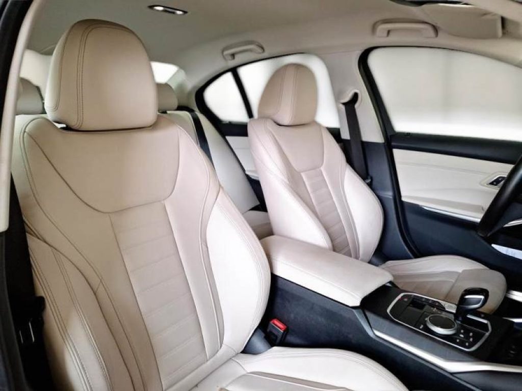 BMW 318 d 48V Luxury - 9