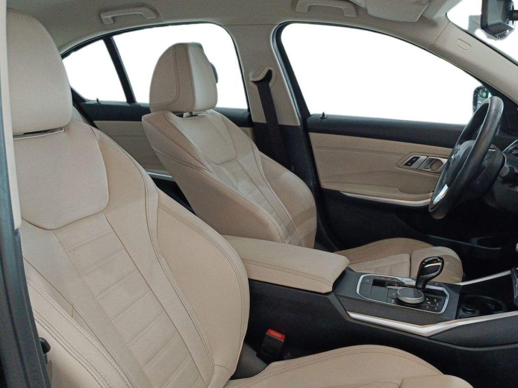 BMW 318 d 48V Luxury - 10