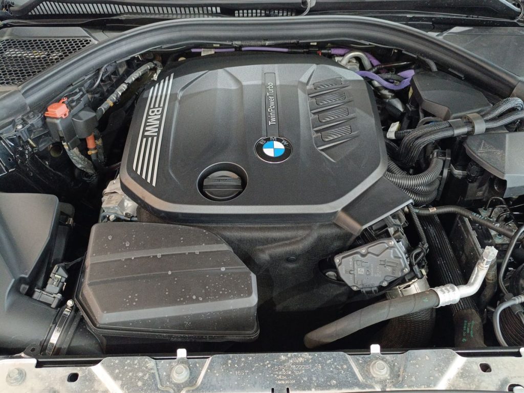 BMW 318 d 48V Luxury - 23