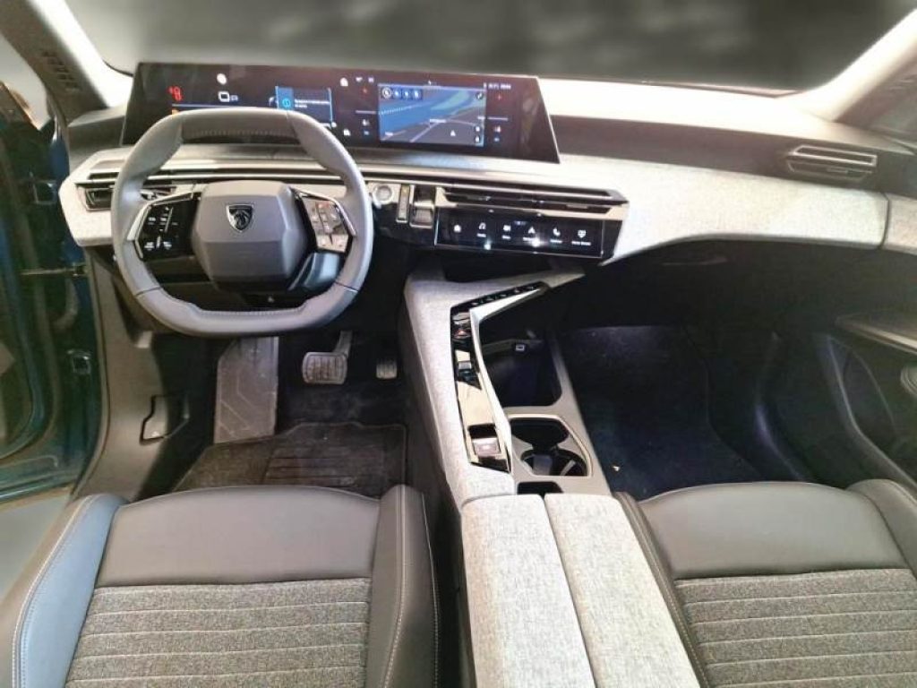 PEUGEOT 3008 Hybrid 145 e-DCS6 Allure - 6
