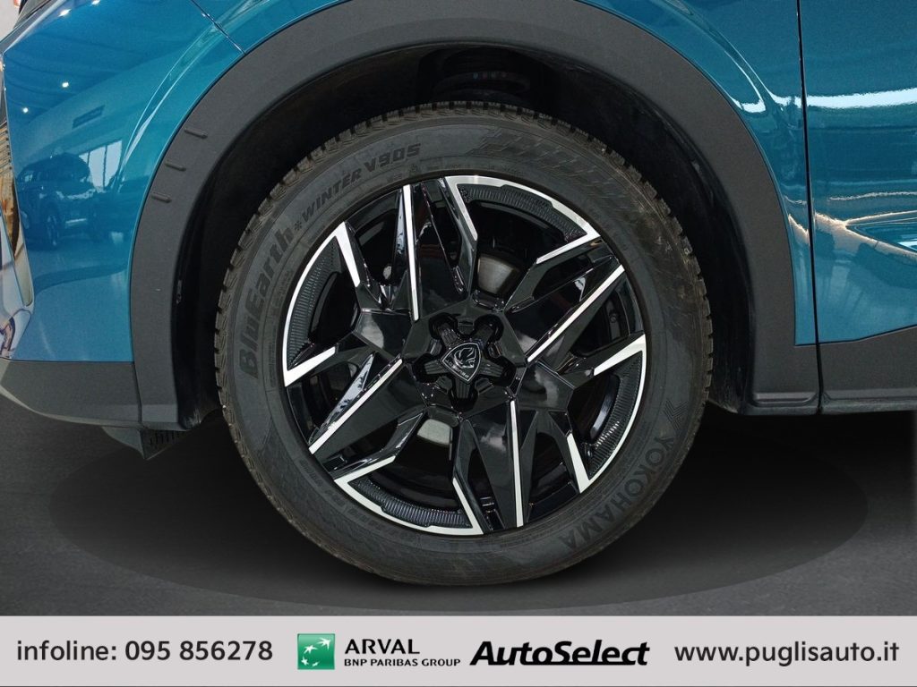 PEUGEOT 3008 Hybrid 145 e-DCS6 Allure - 14