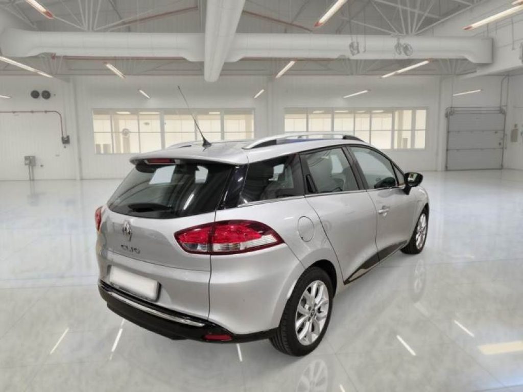 RENAULT Clio Sporter dCi 8V 90 CV Moschino Zen - 2