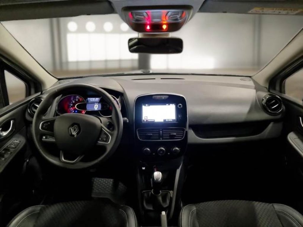 RENAULT Clio Sporter dCi 8V 90 CV Moschino Zen - 6