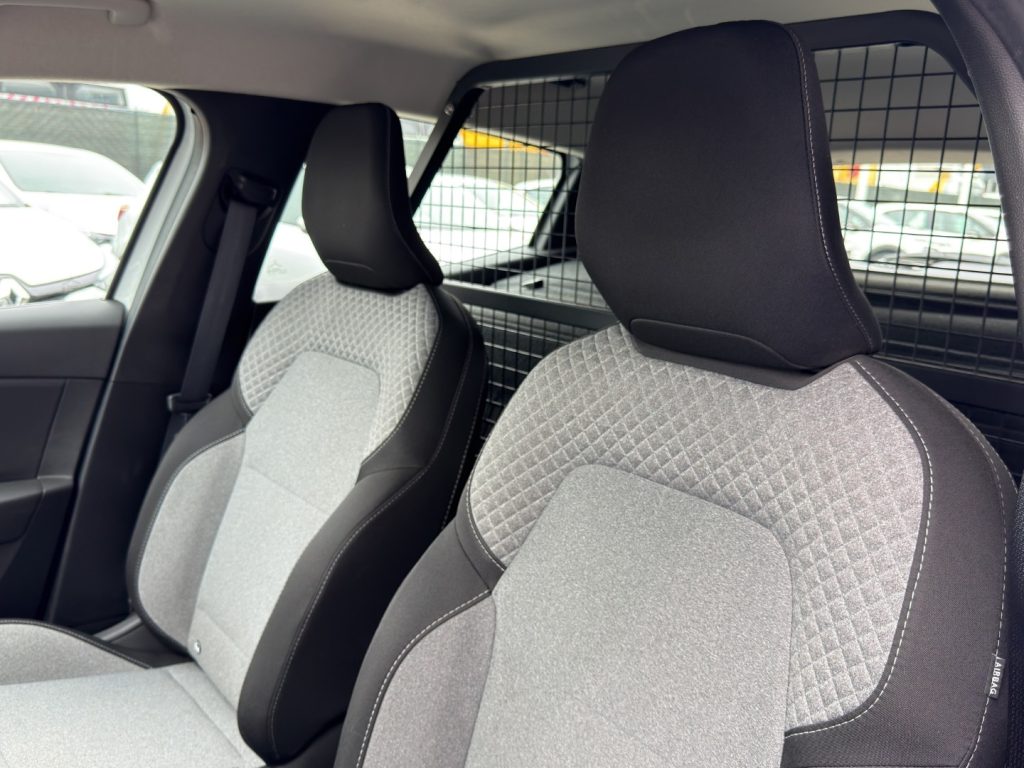 RENAULT Clio 1.5dci 2 posti van - 18