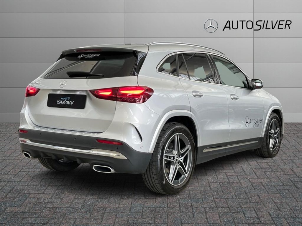 MERCEDES-BENZ GLA 200 d Automatic AMG Line Advanced Plus - 2