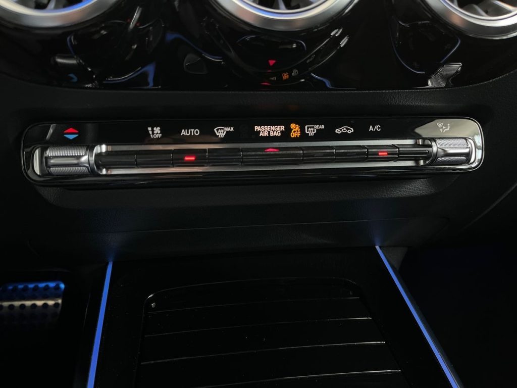 MERCEDES-BENZ GLA 200 d Automatic AMG Line Advanced Plus - 14