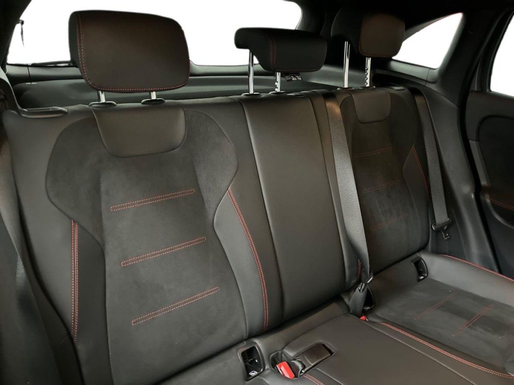 MERCEDES-BENZ GLA 250 e EQ AMG Line Advanced Plus auto - 14