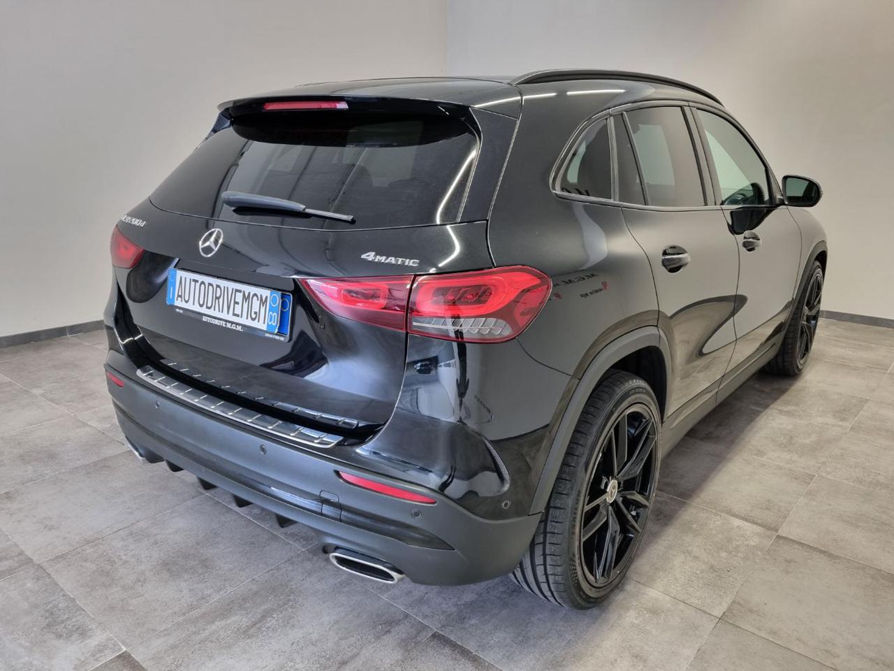 MERCEDES-BENZ GLA 200 d Automatic 4Matic Premium - 34