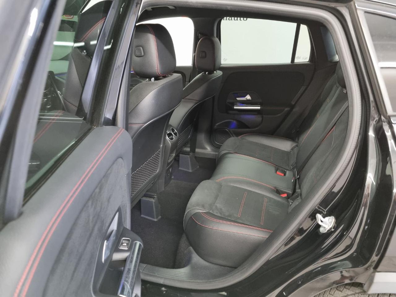 MERCEDES-BENZ GLA 200 d Automatic 4Matic Premium - 10