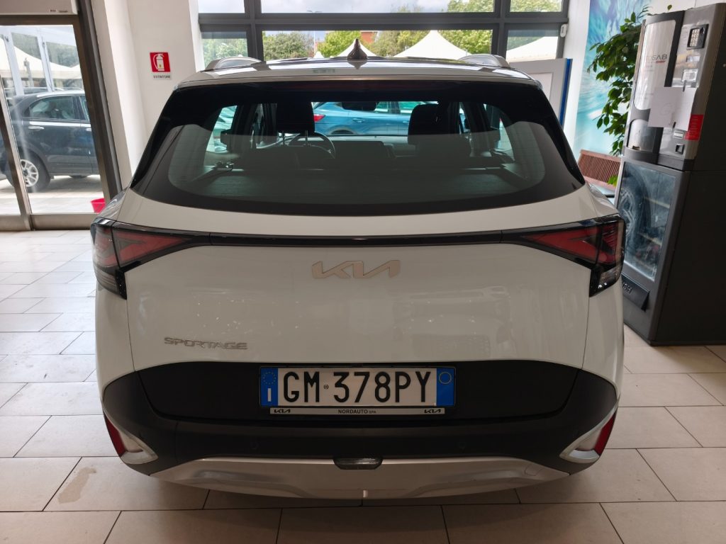 KIA Sportage 1.6 CRDi MHEV DCT Automatic Business Navi - 5