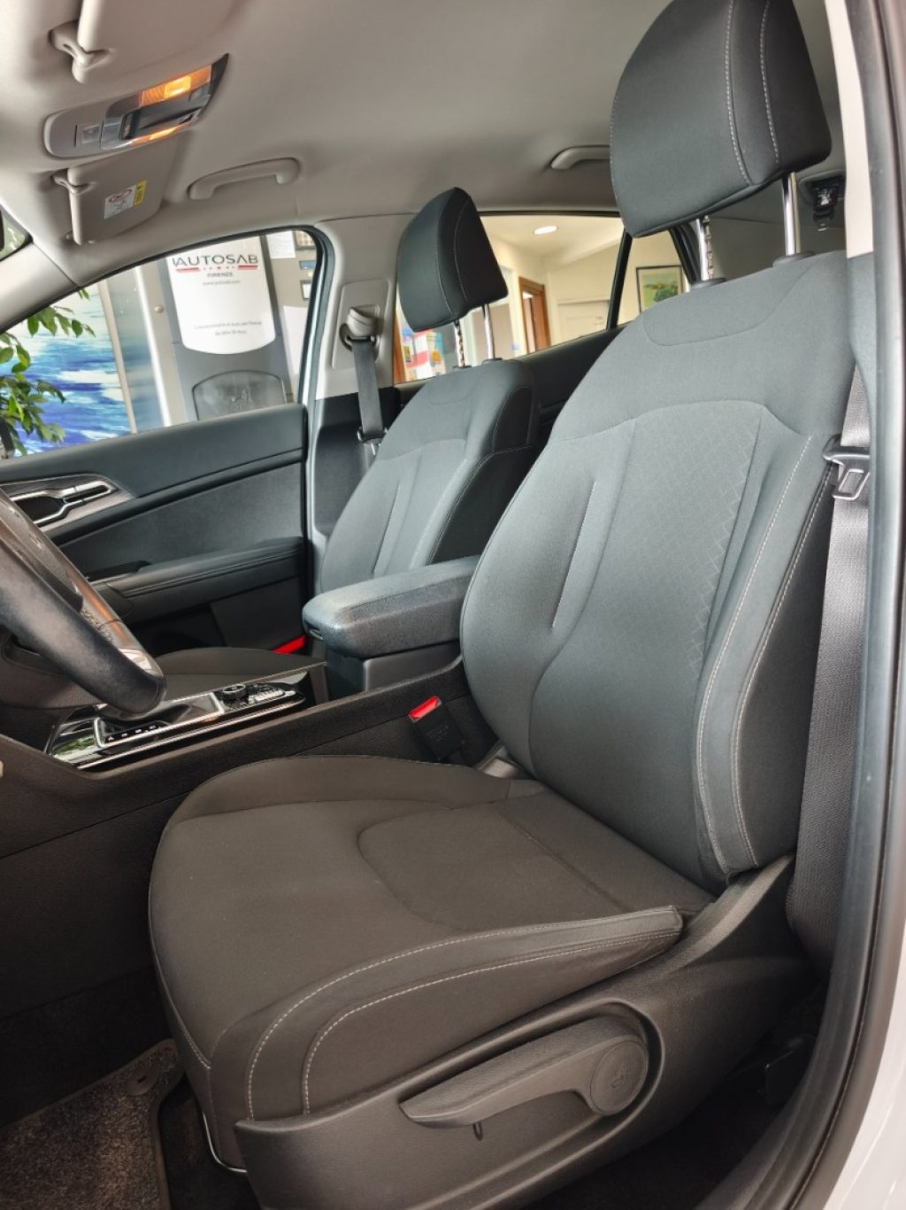KIA Sportage 1.6 CRDi MHEV DCT Automatic Business Navi - 13