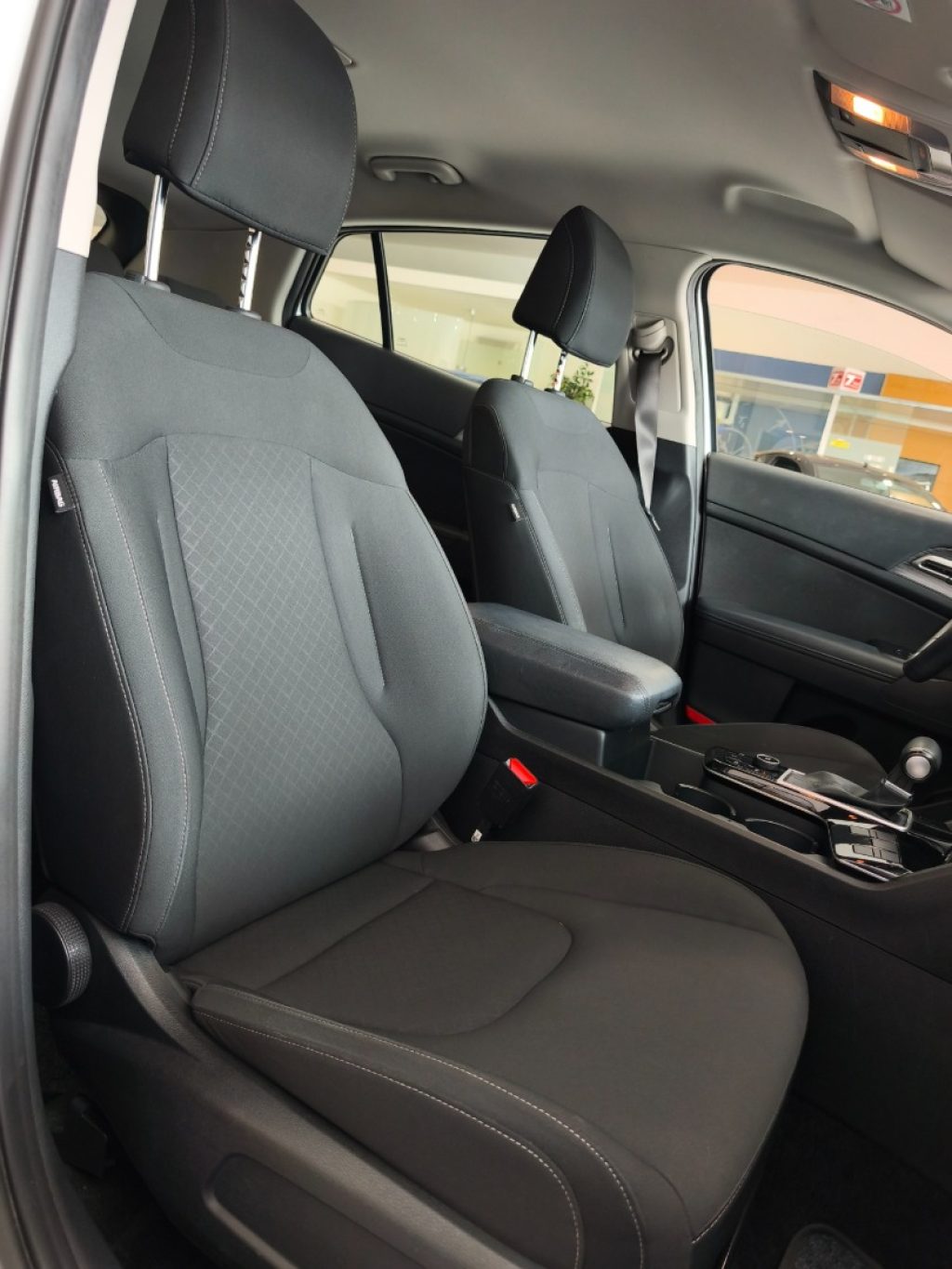 KIA Sportage 1.6 CRDi MHEV DCT Automatic Business Navi - 18