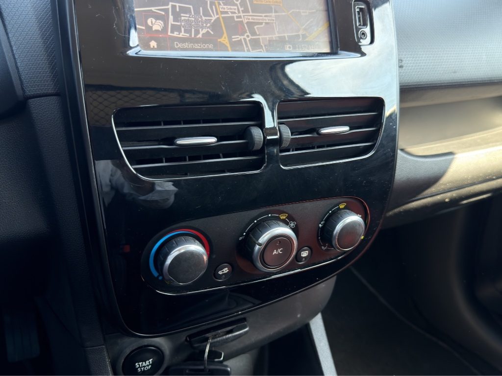 RENAULT Clio VAN 1.5DCI 75CV AUTOCARRO 2P - 14