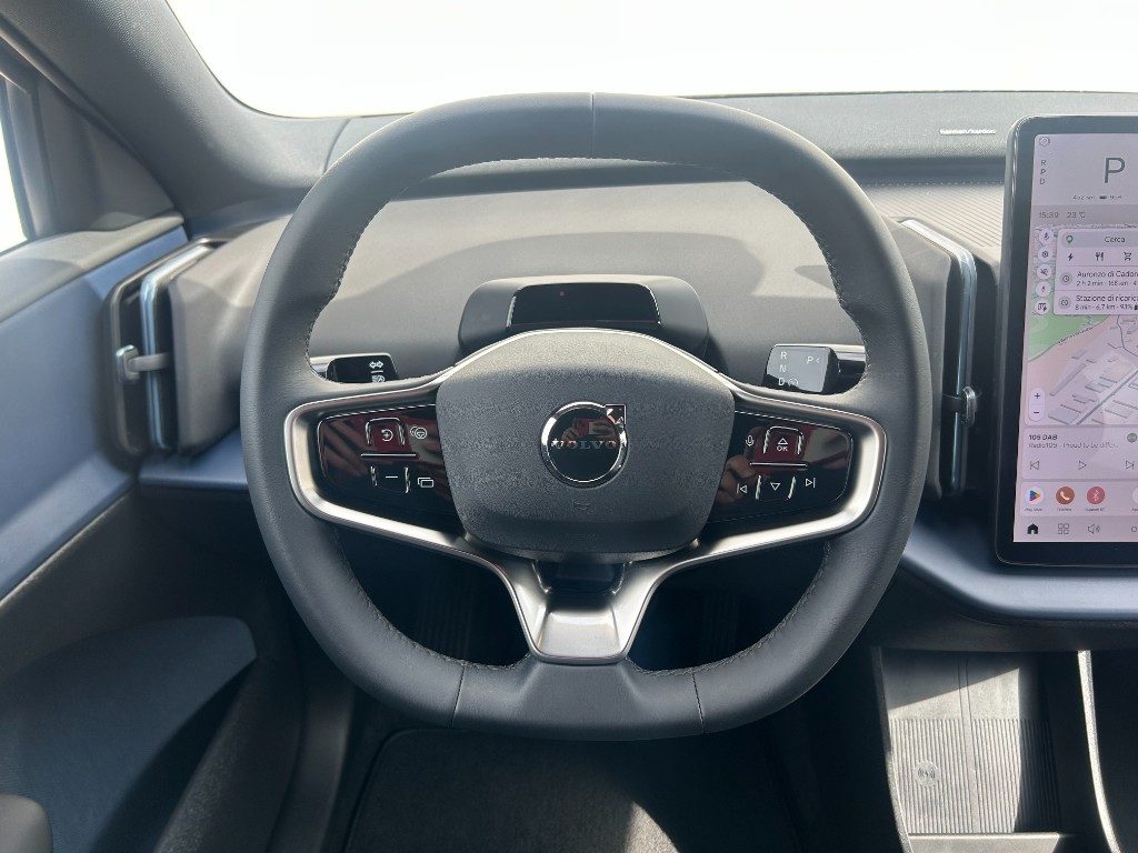 VOLVO EX30 Single Motor Extended Range RWD Plus - Grid Foto 9