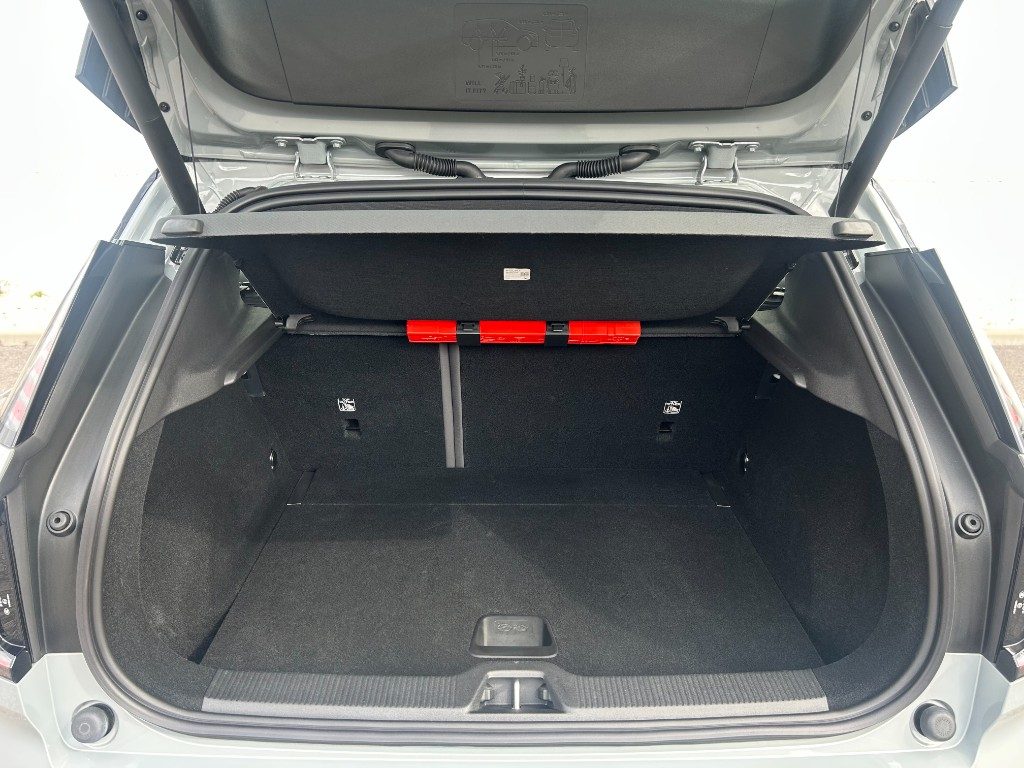 VOLVO EX30 Single Motor Extended Range RWD Plus - Grid Foto 11