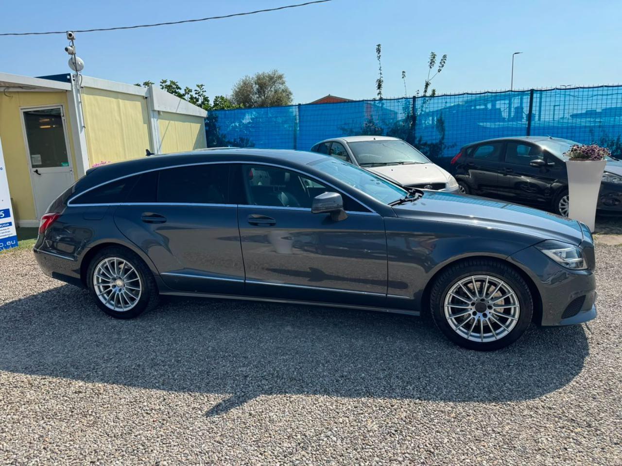 MERCEDES-BENZ CLS 250 d 4Matic Premium - 4