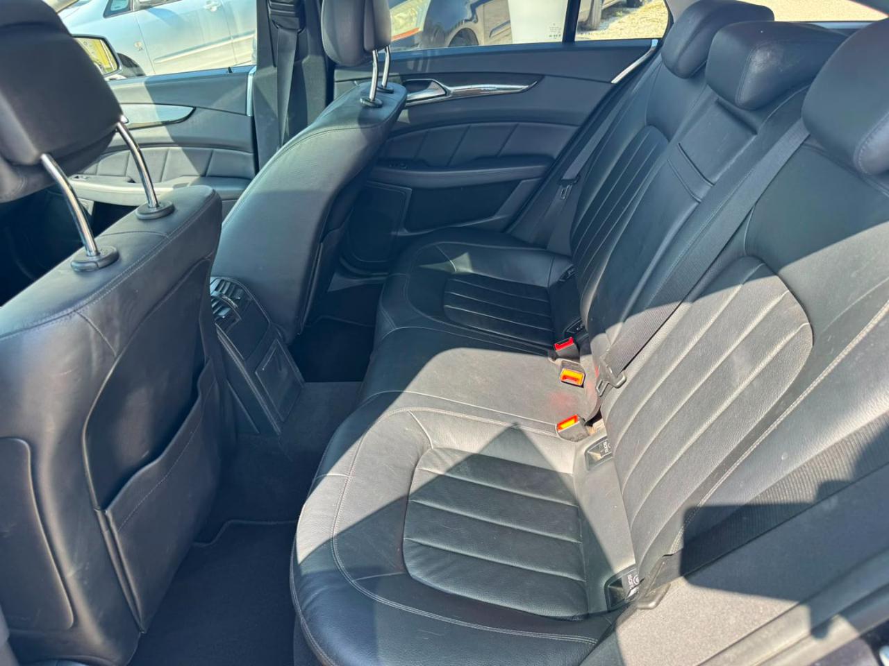 MERCEDES-BENZ CLS 250 d 4Matic Premium - 17