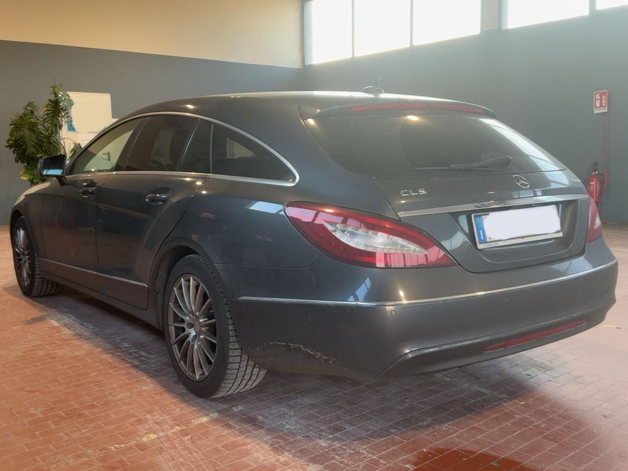 MERCEDES-BENZ CLS 250 d 4Matic Premium - 10