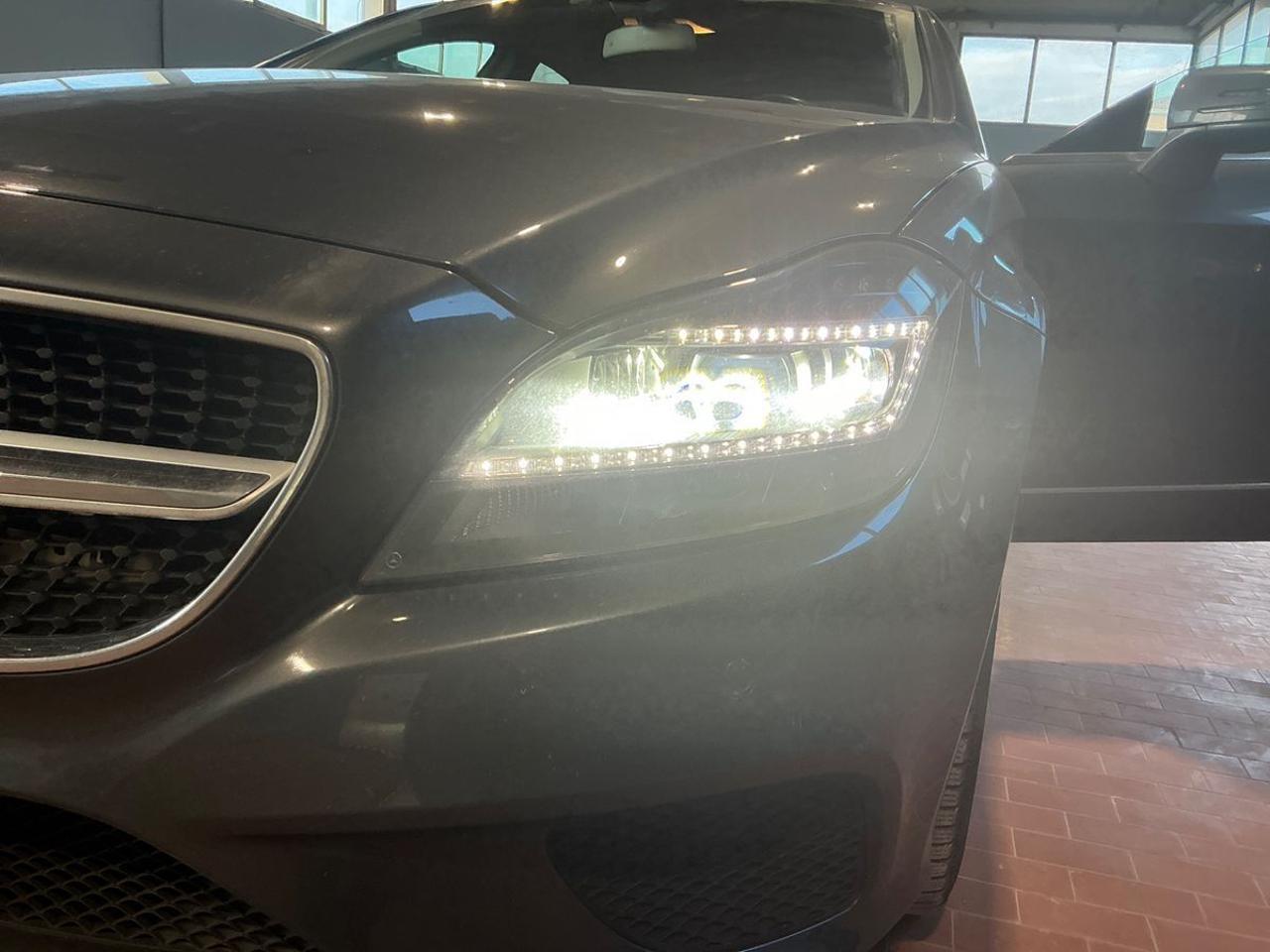 MERCEDES-BENZ CLS 250 d 4Matic Premium - 3