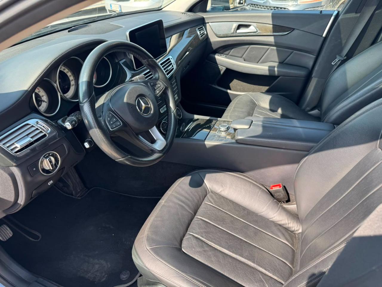 MERCEDES-BENZ CLS 250 d 4Matic Premium - 8