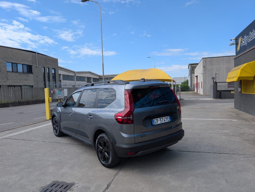 DACIA Jogger 1.6 Hybrid 140 5 posti Extreme - 20