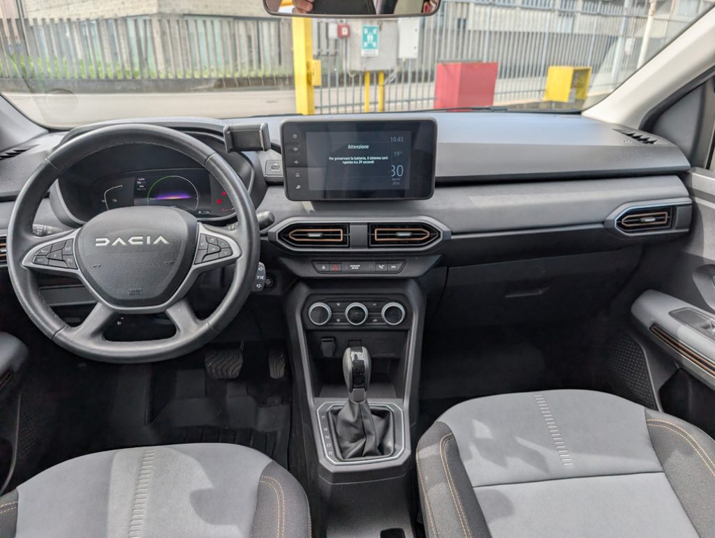 DACIA Jogger 1.6 Hybrid 140 5 posti Extreme - 29