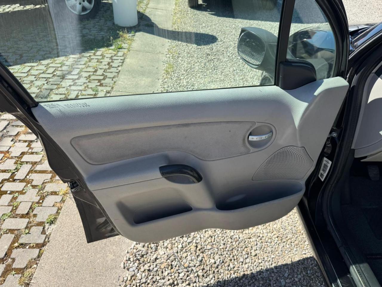 CITROEN C3 1.4 HDi Elegance - 8