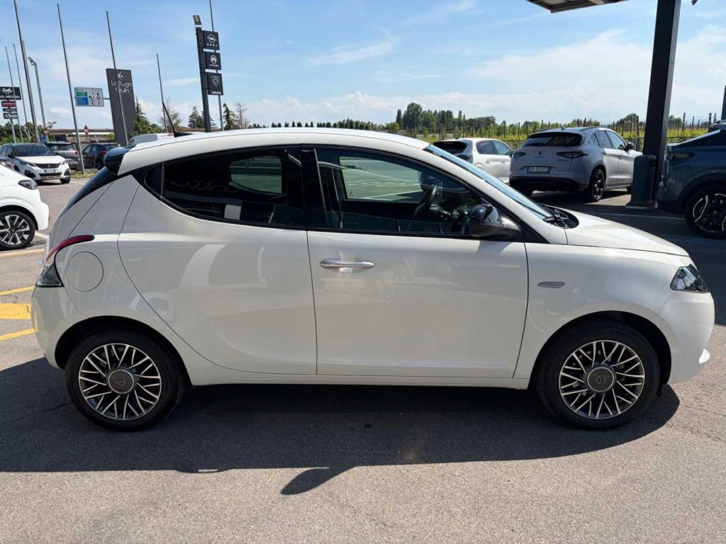 LANCIA Ypsilon 1.0 FireFly 5 porte S&S Hybrid Gold - 5