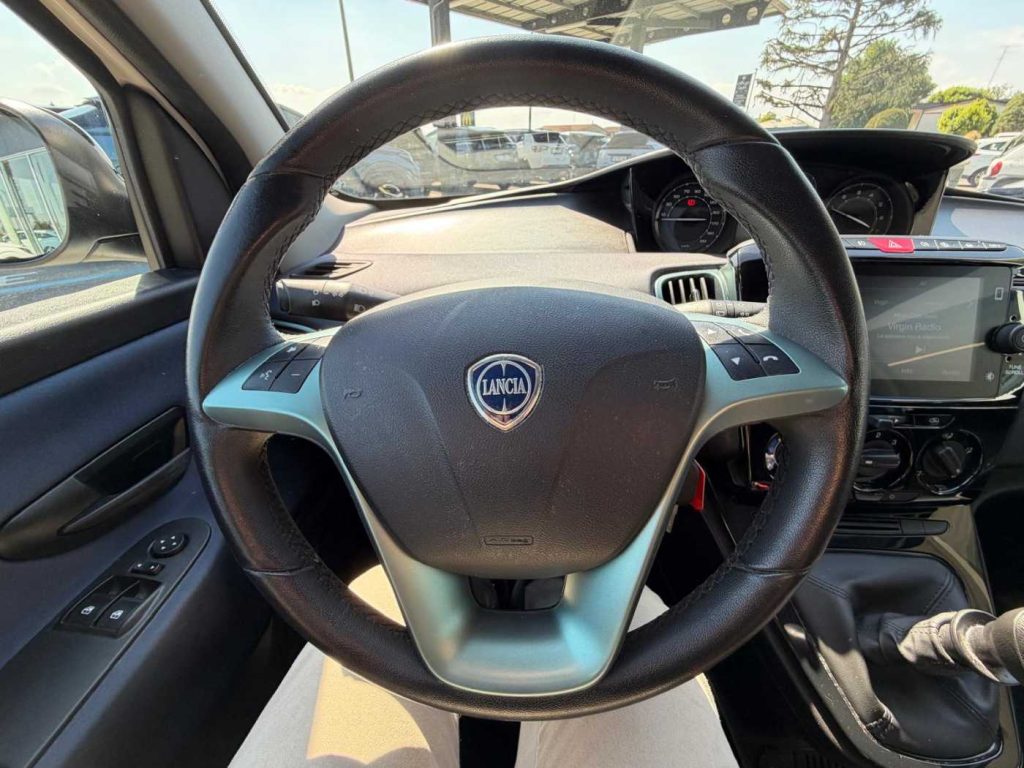 LANCIA Ypsilon 1.0 FireFly 5 porte S&S Hybrid Gold - 12