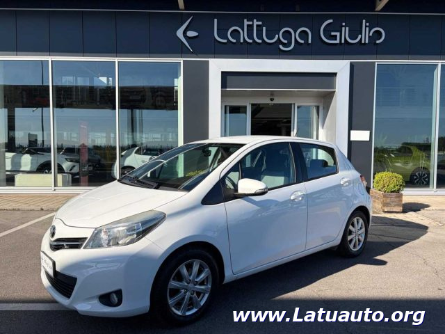 TOYOTA Yaris Bianco metallizzato
