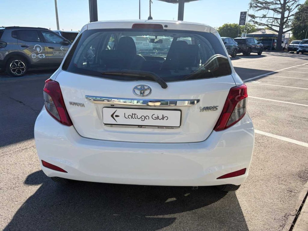 TOYOTA Yaris 1.0 5 porte - 7