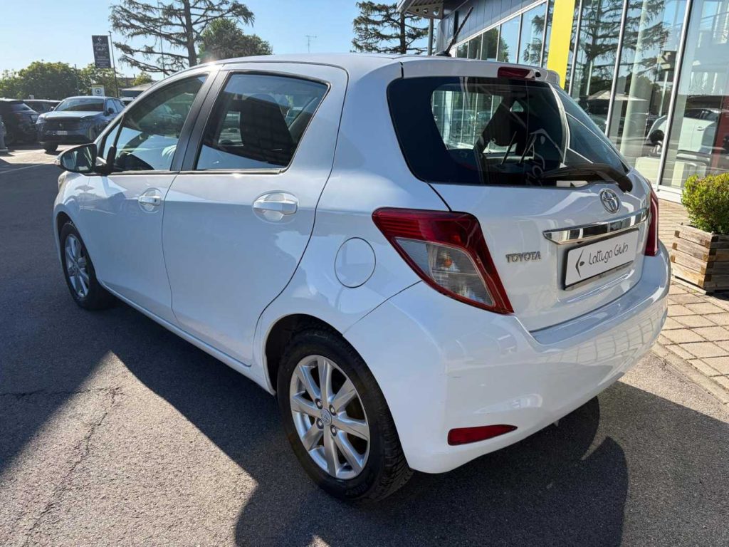 TOYOTA Yaris 1.0 5 porte - 8