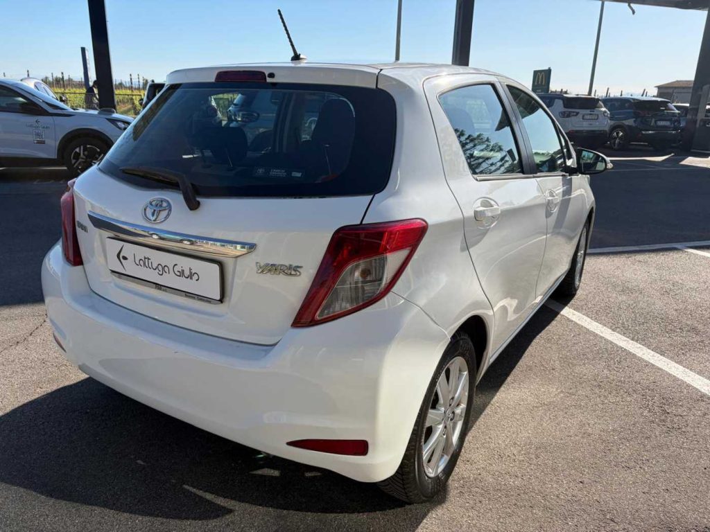 TOYOTA Yaris 1.0 5 porte - 6