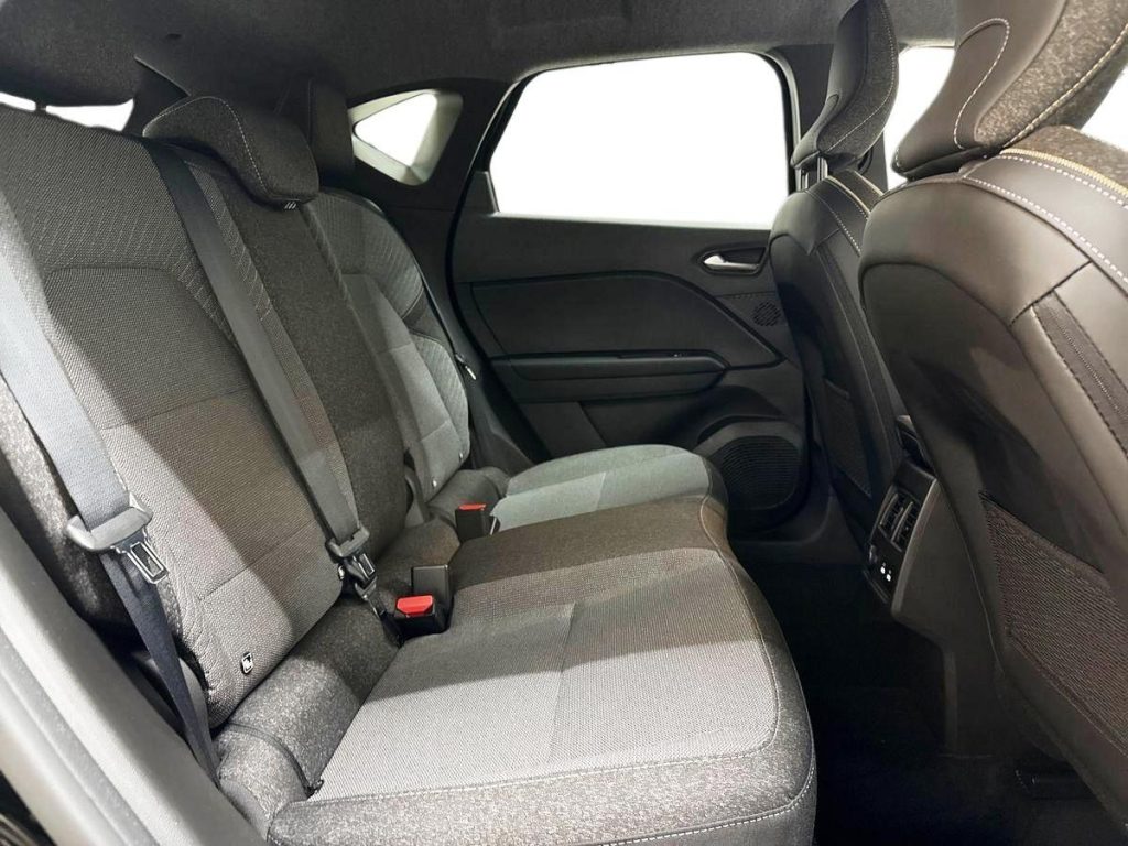 RENAULT Captur TCe 90 CV Techno - 11