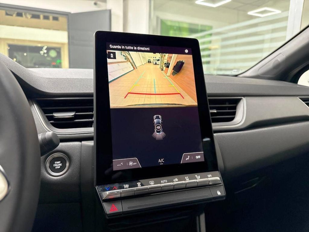 RENAULT Captur TCe 90 CV Techno - 18