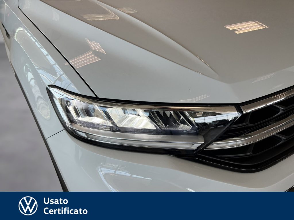 VOLKSWAGEN T-Roc 1.0 tsi r-line 110cv - 20