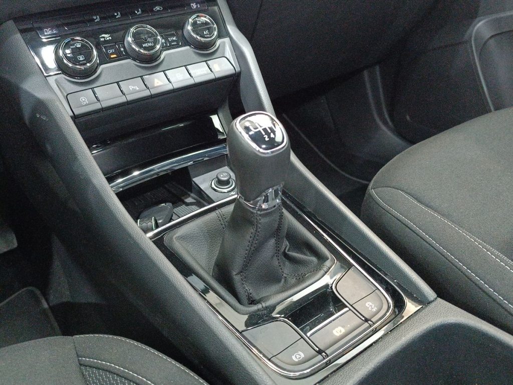 SKODA Karoq 1.0 TSI 115 CV Executive - 8