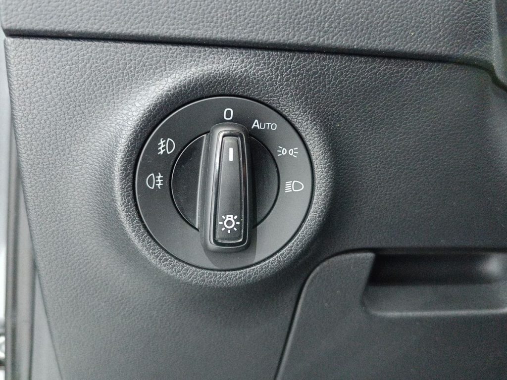 SKODA Karoq 1.0 TSI 115 CV Executive - 19