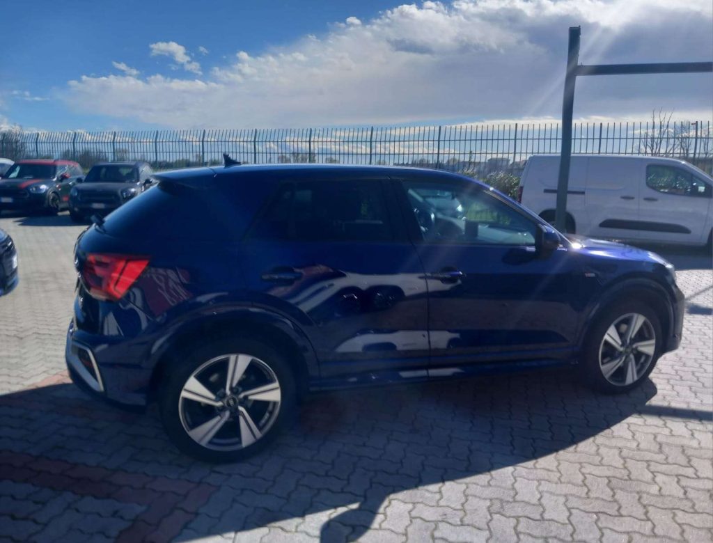 AUDI Q2 35 2.0 tdi Edition One S line edition s-tronic - 4