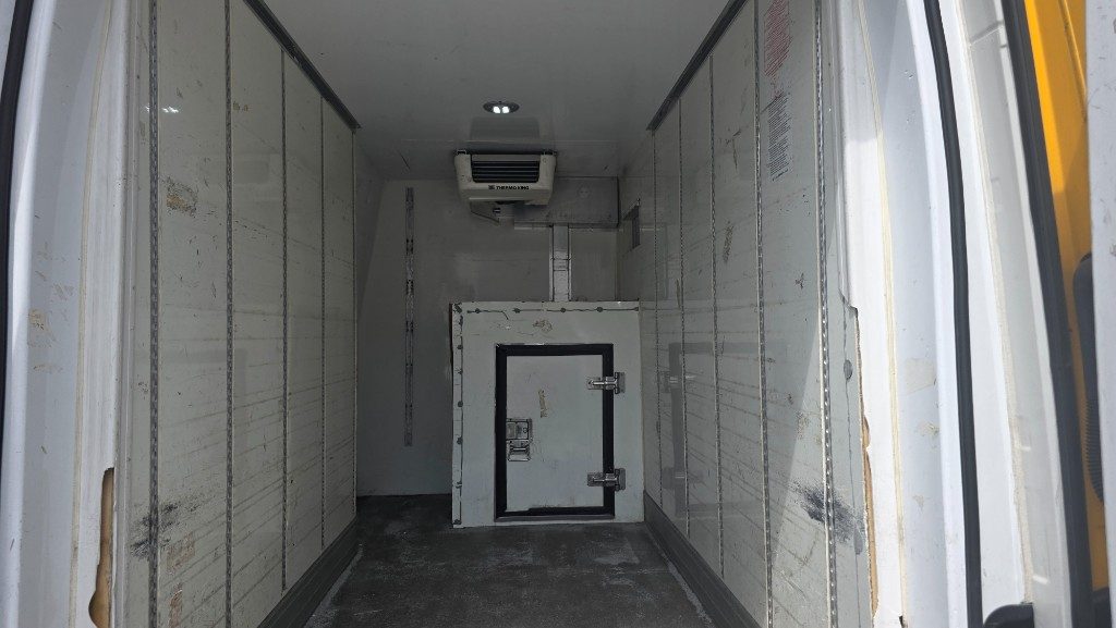 VOLKSWAGEN e-Crafter 35 136 CV L3H3 frigo FRCX -20° - 7