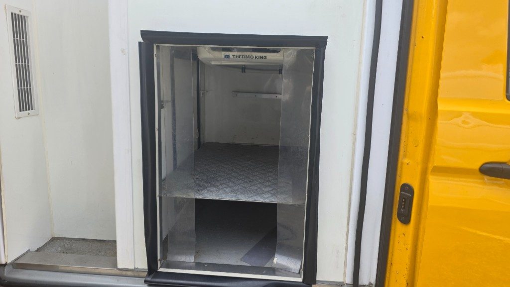 VOLKSWAGEN e-Crafter 35 136 CV L3H3 frigo FRCX -20° - 8
