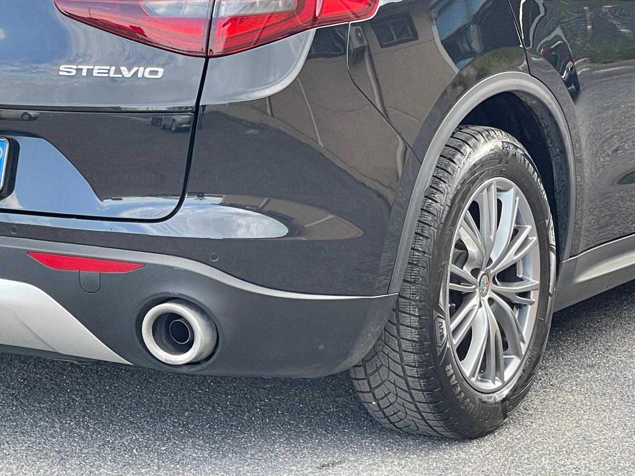 ALFA ROMEO Stelvio 2.2 TDs 190CV AT8 Q4 Super Bus Senza Finanziamento - 16