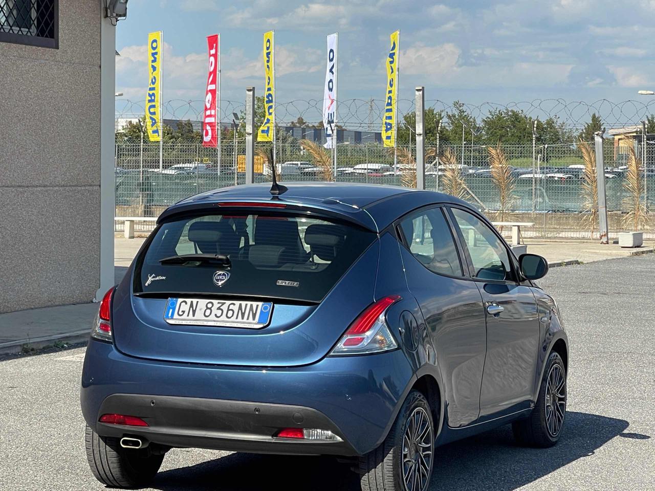 LANCIA Ypsilon 1.0 FireFly 5 porte S&S Hybrid Gold Navi Car Play - 3