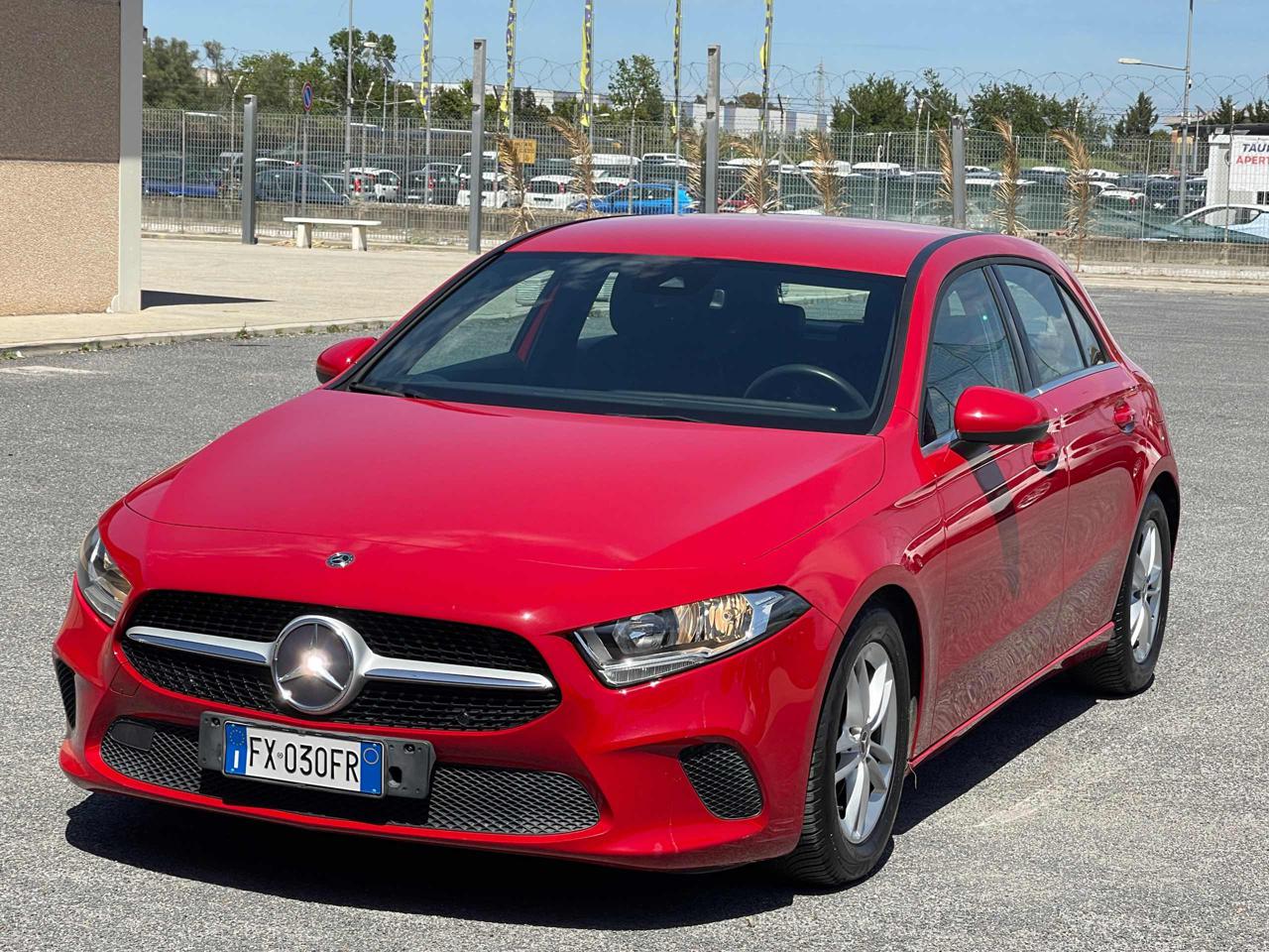 MERCEDES-BENZ A 180 Automatic Business Extra 1.5 Benzina Euro6 - 6