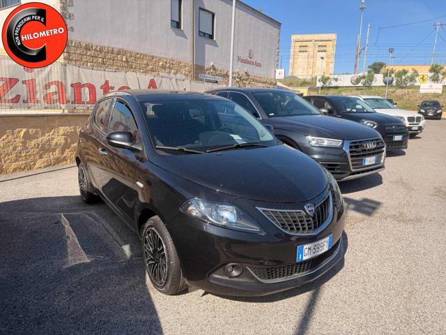LANCIA Ypsilon Nero metallizzato
