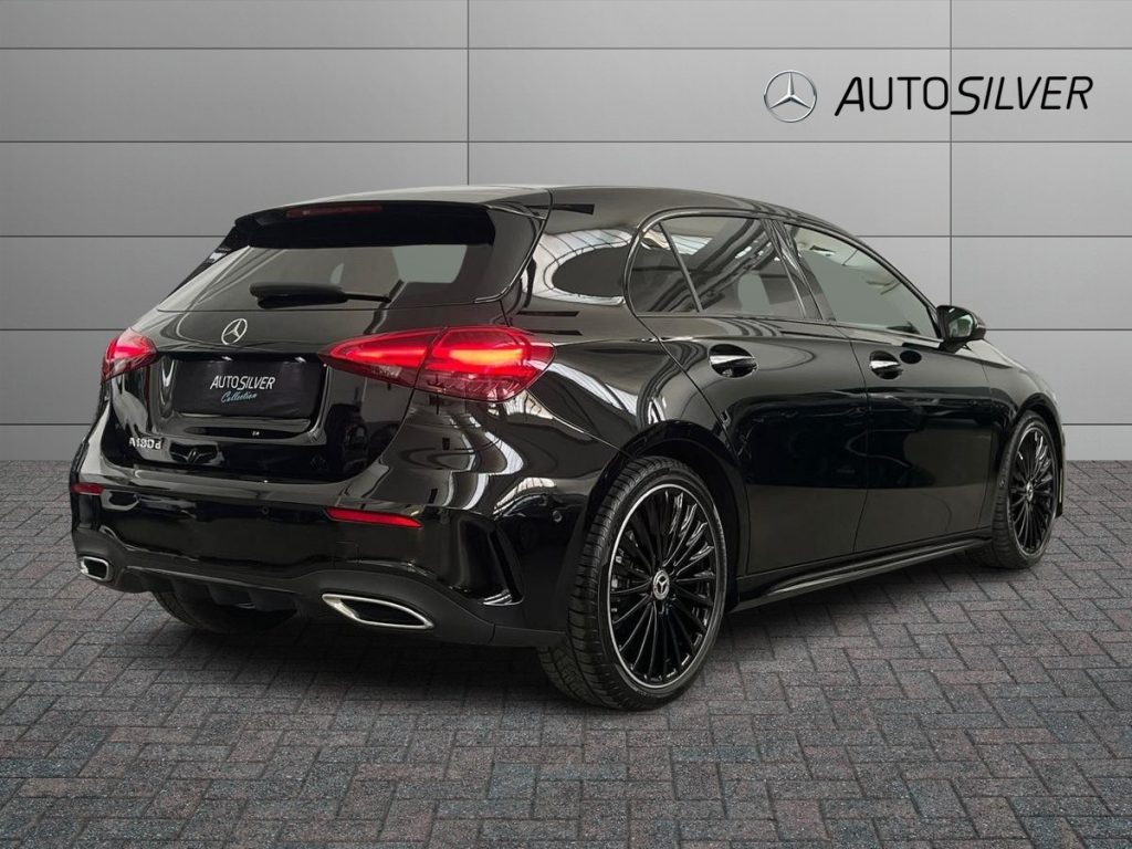 MERCEDES-BENZ A 180 d Automatic AMG Line Advanced Plus - 2
