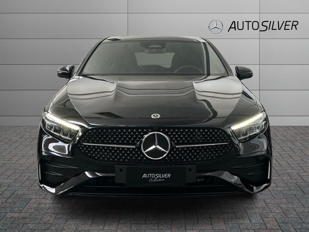 MERCEDES-BENZ A 180 d Automatic AMG Line Advanced Plus - 3